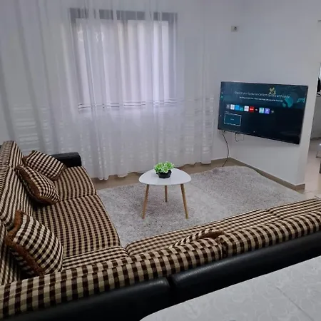 Apartment Modern Place-perfect Getaway *