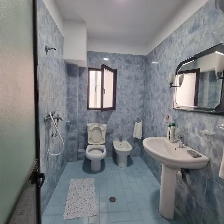 Modern Place-perfect Getaway * Tiran